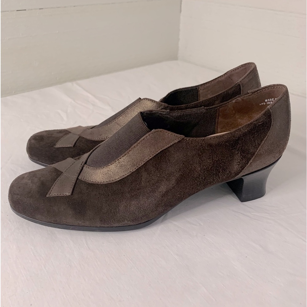 American made 2” slip-on heels by Munro.  Size 8-1/2.  Color Brown.